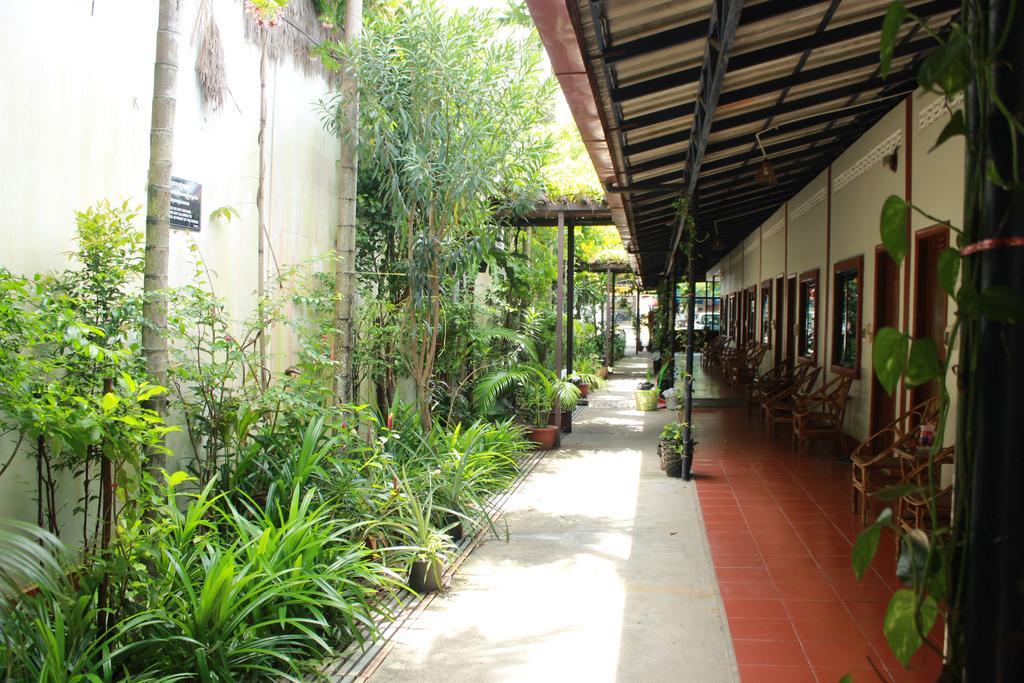 Zana Beach Guesthouse シアヌークビル エクステリア 写真